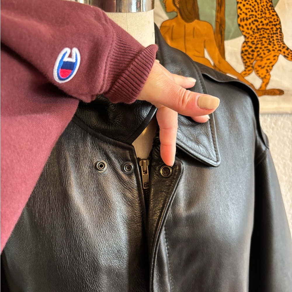 Leather flight jacket - Picture 6 of 13
